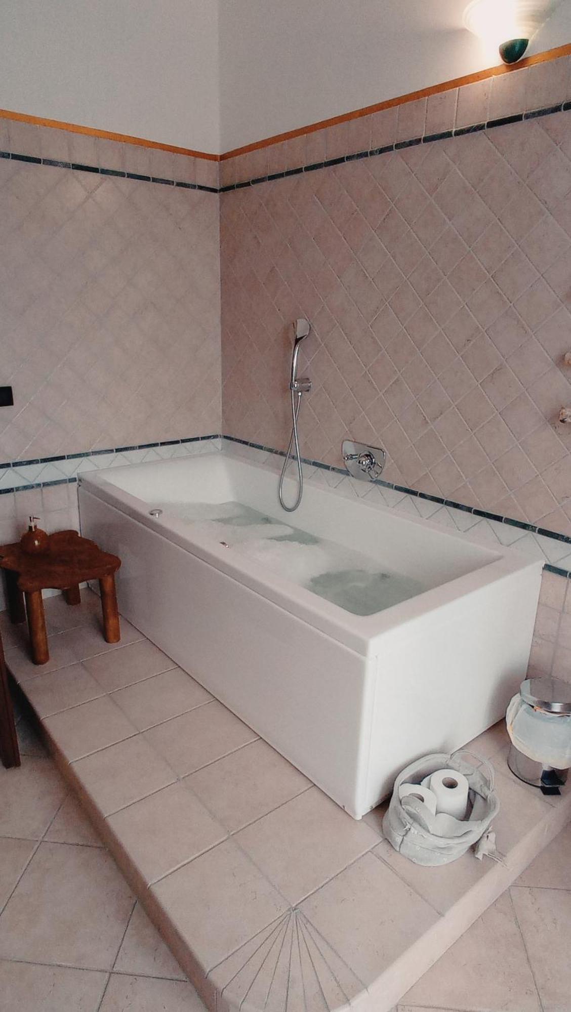 La Casa Dei Masue' Guest House Alba  Ngoại thất bức ảnh