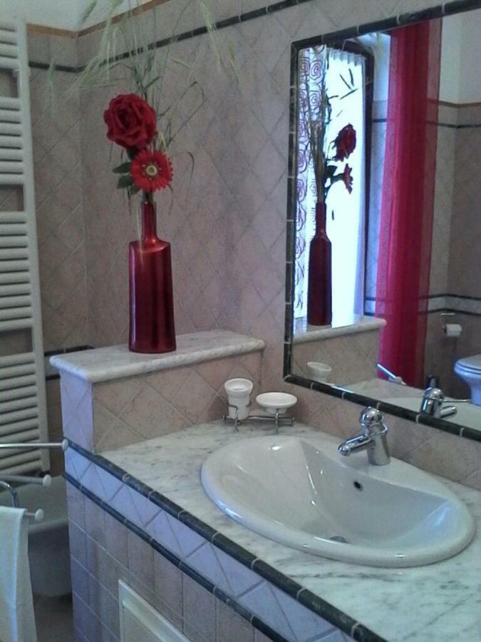 La Casa Dei Masue' Guest House Alba  Ngoại thất bức ảnh