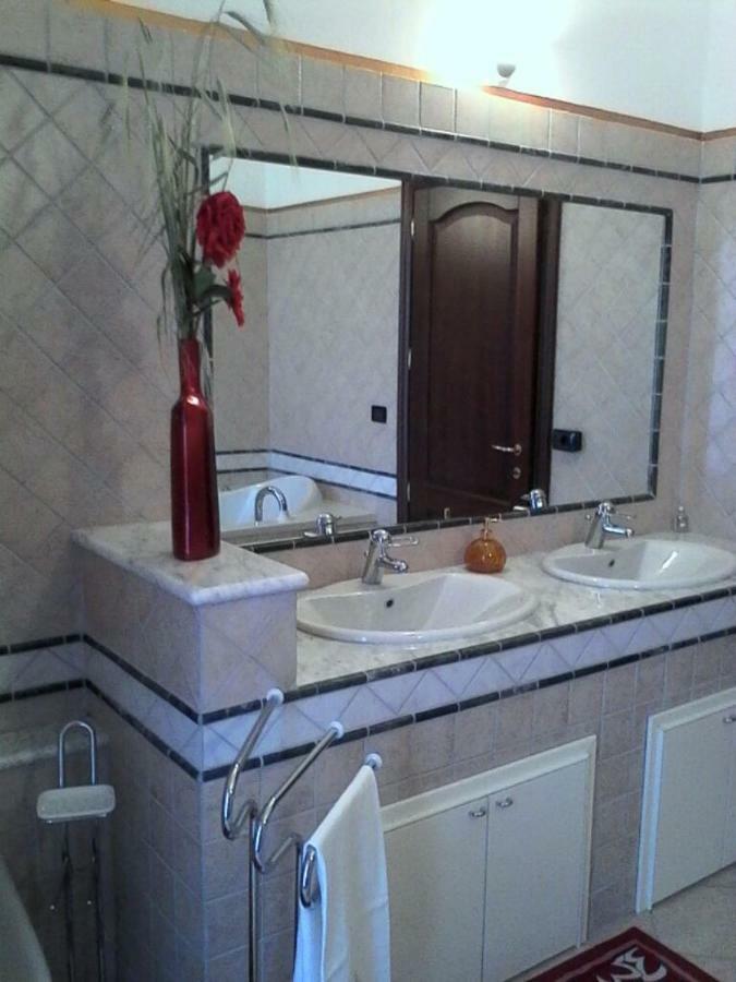 La Casa Dei Masue' Guest House Alba  Ngoại thất bức ảnh