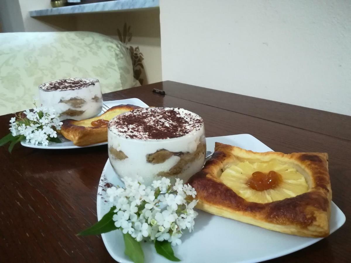 La Casa Dei Masue' Guest House Alba  Ngoại thất bức ảnh