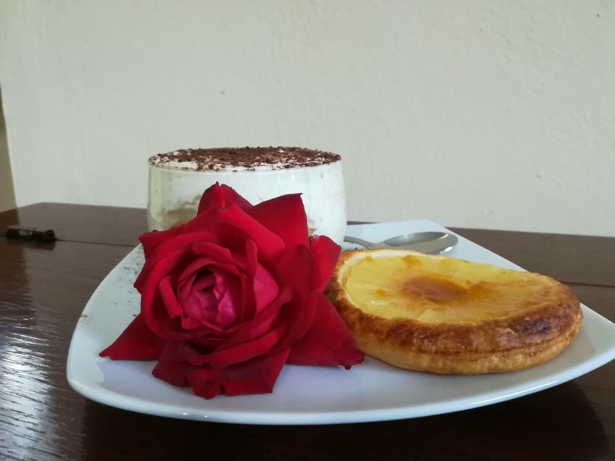La Casa Dei Masue' Guest House Alba  Ngoại thất bức ảnh